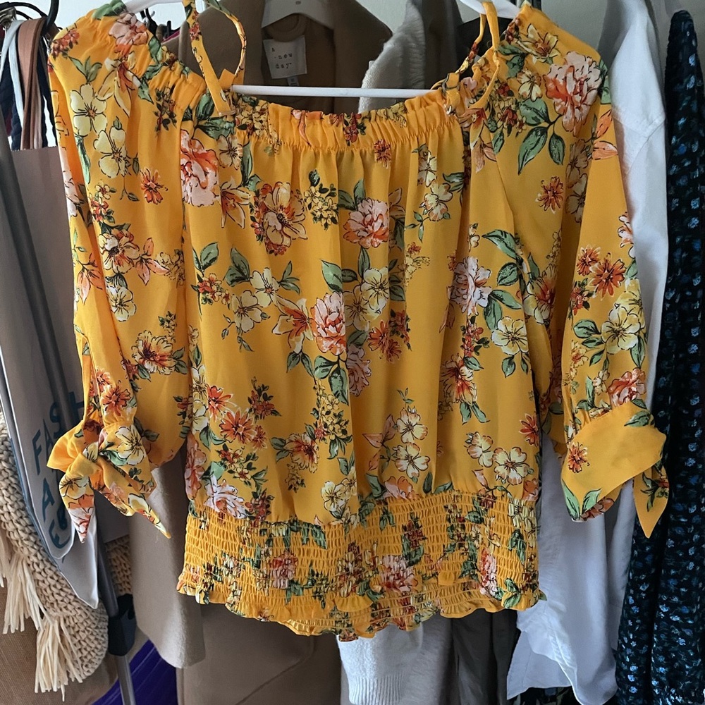 Top on shoulders